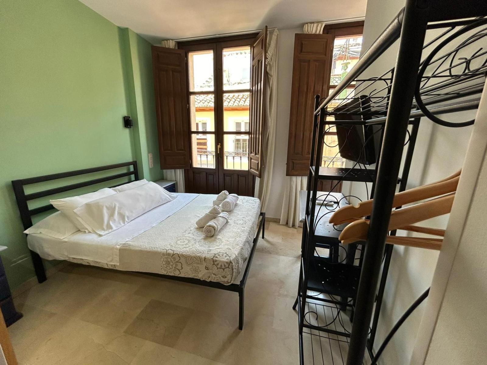 Hostal El Olivo グラナダ エクステリア 写真