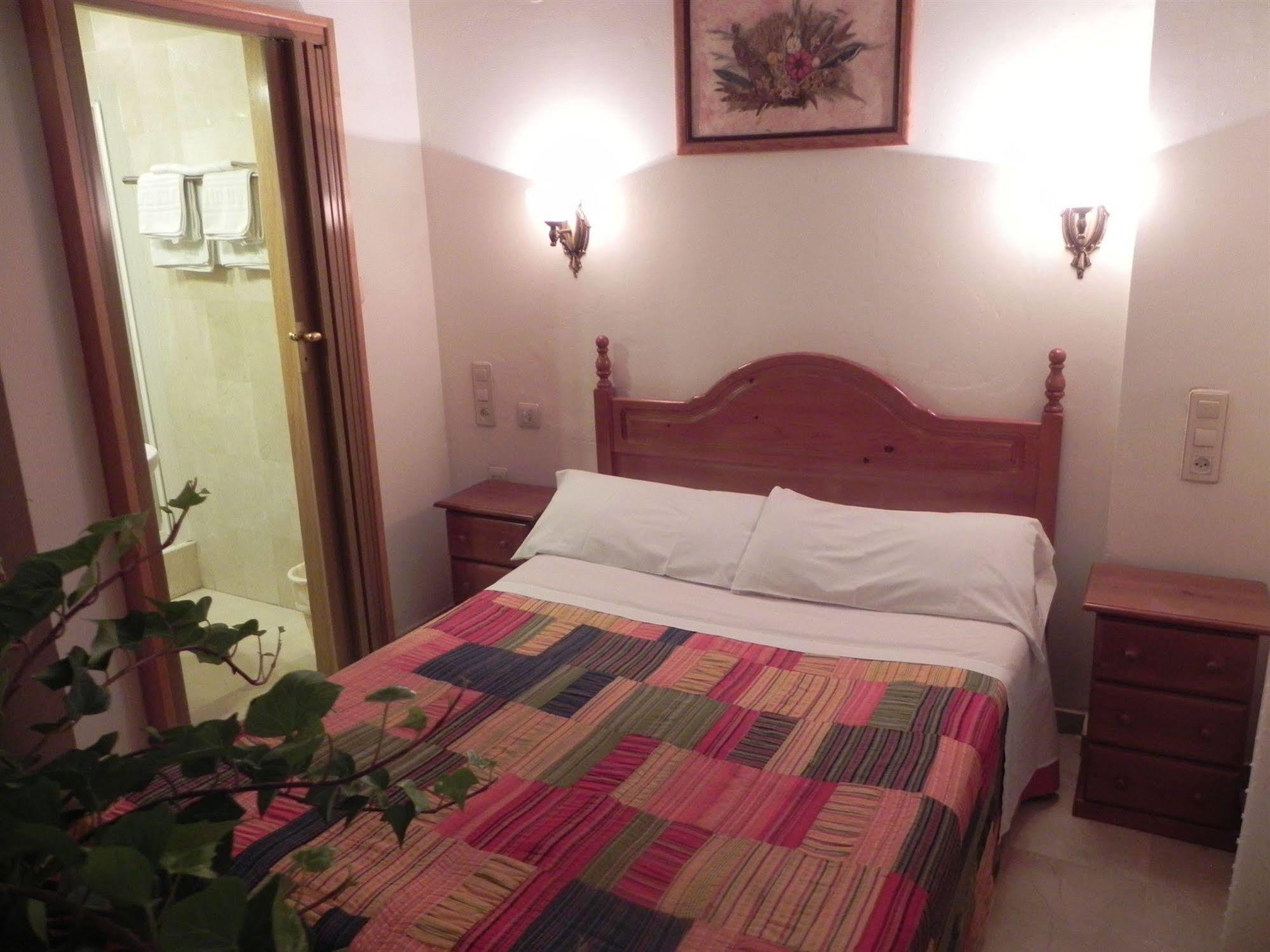 Hostal El Olivo グラナダ エクステリア 写真
